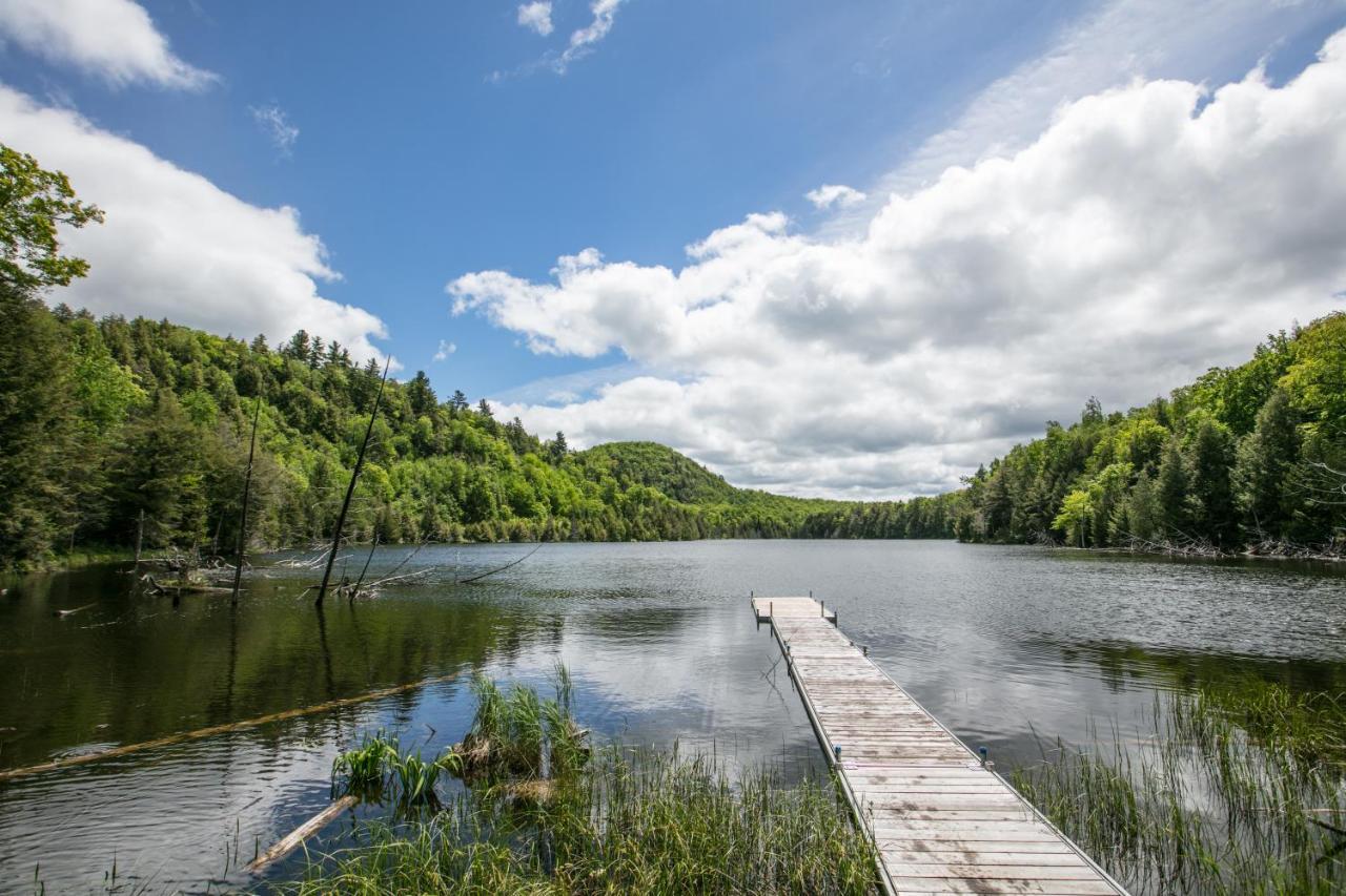 Vila Domaine La Cedriere Grenville-Sur-La-Rouge Exteriér fotografie