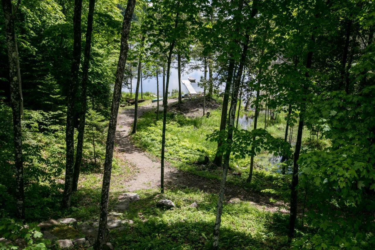 Vila Domaine La Cedriere Grenville-Sur-La-Rouge Exteriér fotografie