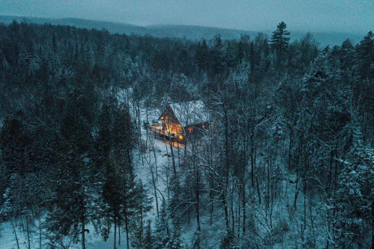 Vila Domaine La Cedriere Grenville-Sur-La-Rouge Exteriér fotografie